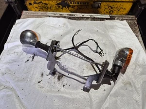 Kawasaki EL250 Eliminator front indicator mounting bracket - Picture 1 of 1