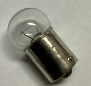 # 67  12VOLT SINGLE CONTACT .63AMP REPLACEMENT BULB - Imagen 1 de 2