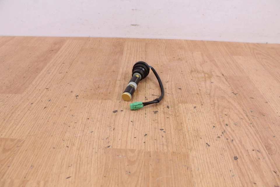 2001 KAWASAKI JET SKI ULTRA 130 D.I. JH1100 Oil Level Sender Switch  - Image 1 of 4