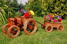 Traktor mit Hänger aus Korbgeflecht, Rattan, Körbe, Pflanzkorb, Pflanzkasten*