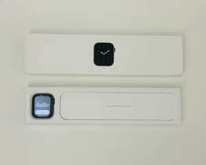 Apple Watch Series 6 44mm Edelstahlgehäuse Graphit 96% Health (Kleine Macke) - Afbeelding 1 van 16