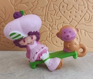 Vintage Raspberry Tart Rhubarb the Monkey Mini Figure Strawberry Shortcake 1983 - Picture 1 of 7
