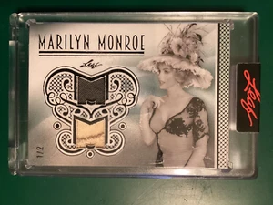 2024 Leaf Marilyn Monroe Icons Black Dual Wardrobe Relic MM-2 1/2 - Picture 1 of 6