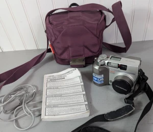 Olympus CAMEDIA C-3020 ZOOM Digital Camera 3.2 MP with Manfrotto Stile Bella II - Picture 1 of 17