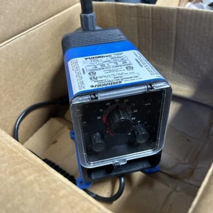 PULSAFEEDER PULSAtron Series E+ Plus 12 GPD Metering Pump LPB3SA-VTCJ-500 - Picture 1 of 10