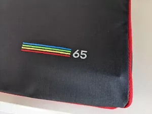 COMMODORE C65 / MEGA65 - Housse anti-poussière - Toile coton grise - Brodée - Photo 1/4