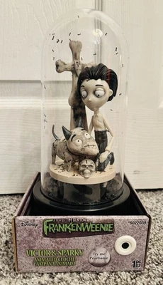 Tim Burton’s Frankenweenie Victor & Sparky Animated Cloche Halloween Decoración Gemmy Foto 1 de 4