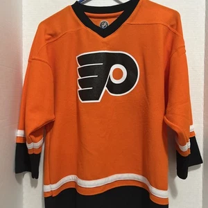 NHL Philadelphia Flyers Claude Giroux Jersey Youth Size XL (15-16) Orange - Picture 1 of 5