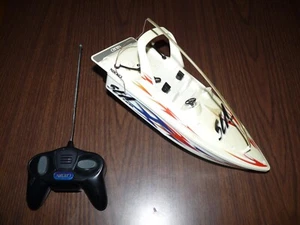 NIKKO SEA RACER R/C BOAT REMOTE CONTROL VINTAGE 90'S - Picture 1 of 2