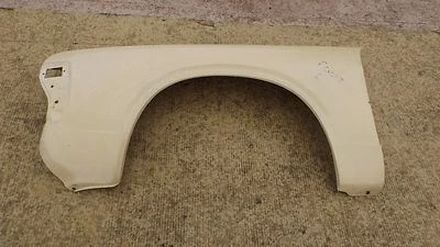 1974 - 1976 年道奇 Colt 左挡泥板 F009 — 第 1/4 张图片