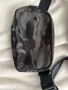 Lululemon Everywhere Belt Bag Jacquard Camo Obsidian Black Rare - Picture 1 of 8