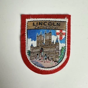 Lincoln Cathedral England UK Souvenir gewebter roter Filz Aufnäher Abzeichen 2,75 Zoll - Bild 1 von 2
