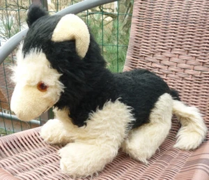 DDR Plüschtier Kuscheltier Hund 40cm lang 30cm hoch schwarz weiss - Bild 1 von 5