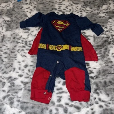 Disfraz de mameluco de Superman de DC Comics  Foto 1 de 4