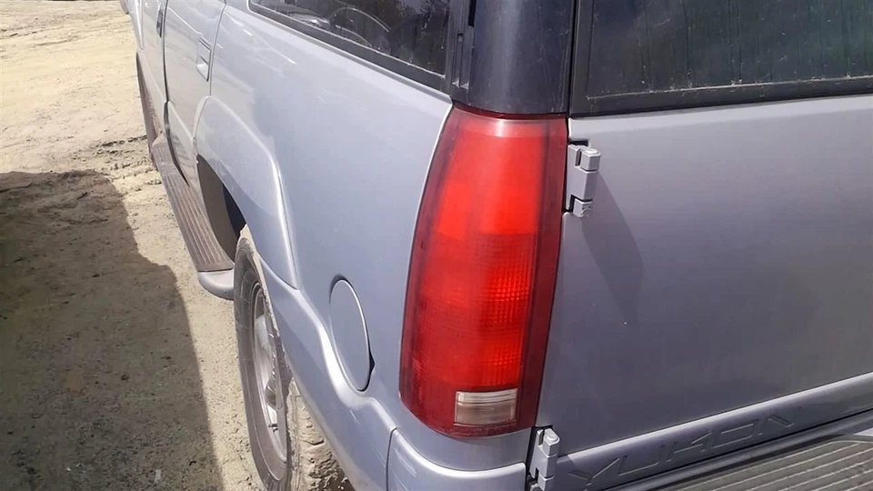 Luz trasera izquierda del conductor para camioneta Chevrolet 2500 90-00 29508535 Foto 1 de 4