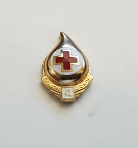 RED CROSS BLOOD DONOR 4 GALLON PIN , New - Picture 1 of 2