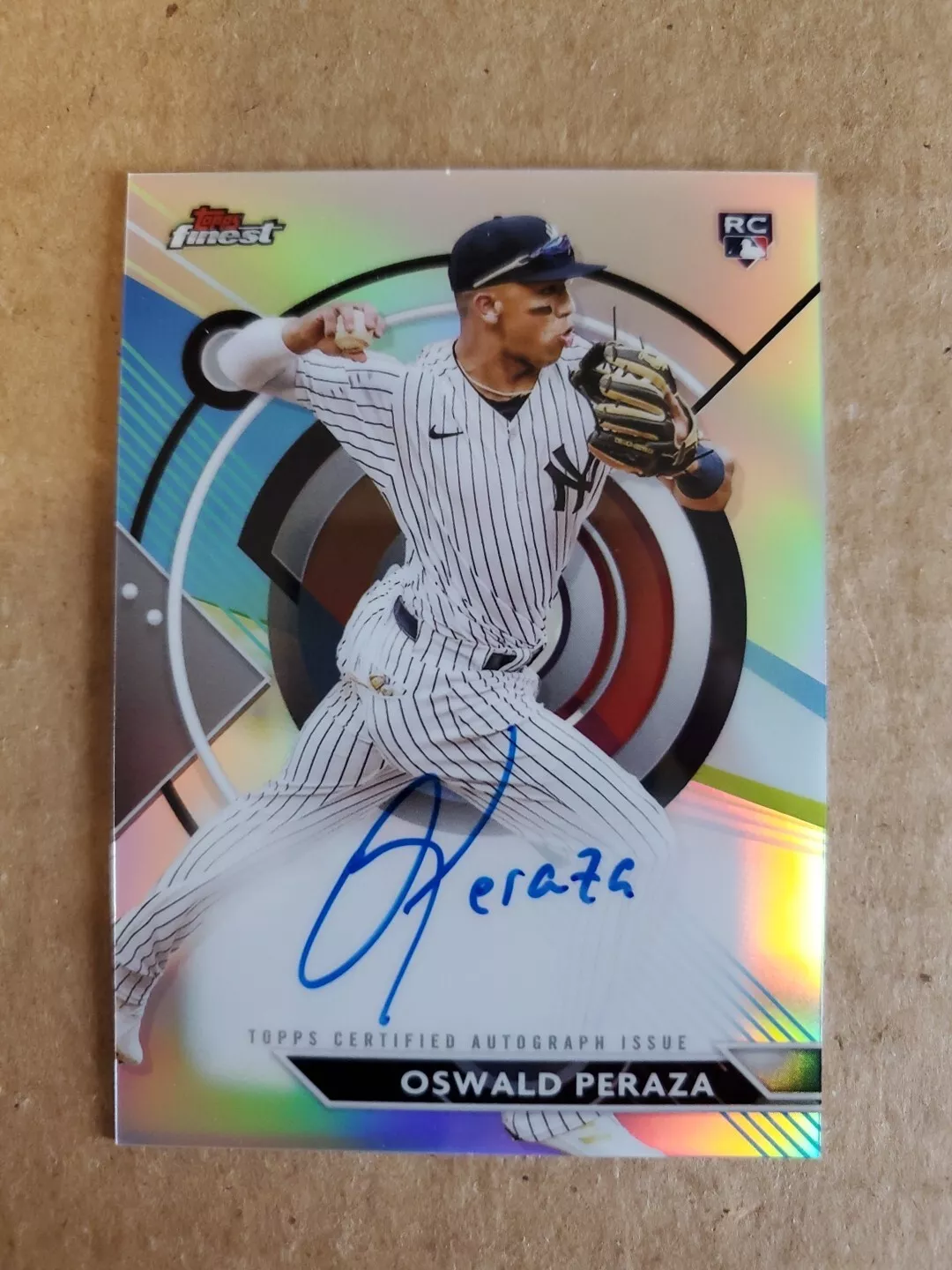 2023 Topps Finest Oswald Peraza RC Auto Refractor New York Yankees !!!