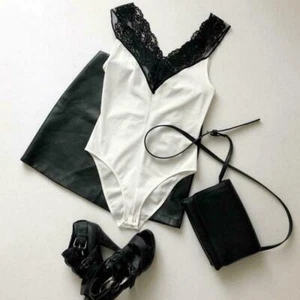 ***Zara*** Womens White Ribbed Bodysuit with black off shoulder Lace S Size BNWT - Imagen 1 de 5