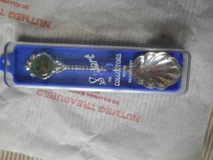 STUART Silver Plated Collectors Souvenir Spoon WOOLPACK INN EMMERDALE BNIB - Picture 1 of 4