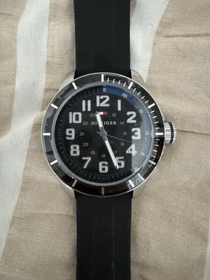 Tommy Hilfiger Reloj Hombre Cuarzo TH.153.1.100.1700 – Nunca Usado – Acero Inoxidable Foto 1 de 4