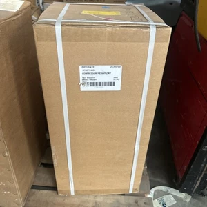 Mitsubishi Elektrischer Klimakompressor PU-P4VGAA / S70071400 NE56VNJMT - Bild 1 von 3