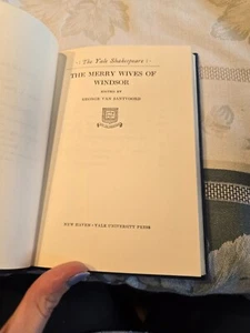 The Yale Shakespeare The Merry Wives Of Windsor 1960 Hardcover 2nd Print - Picture 1 of 10