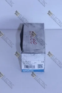 Omron, E3X-NT11, Photoelectric Amplifier Fiber Sensor Switch 2M Cable Amp - Picture 1 of 4