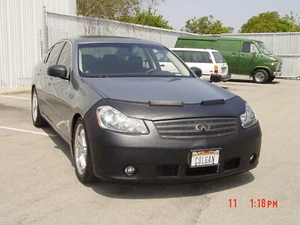 Sujetador con máscara frontal Colgan 2 piezas. Se adapta a Infiniti M35, M45 y Sport 2006-2007 sin licencia - Imagen 1 de 1