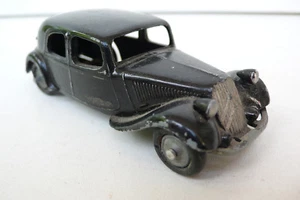 J R D TRACTION CITROEN 11 CV 1957 BON ÉTAT 1/43ème zamac et tôle - Picture 1 of 6