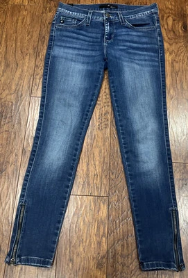 Pantalones de mezclilla elásticos desgastados con cremalleras ajustadas al tobillo Kancan para mujer 5/26 BK1121 Foto 1 de 4