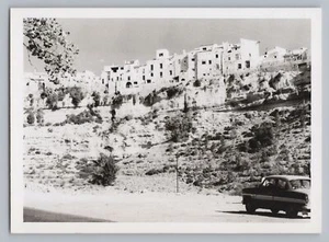 Sorbas Almeria Spanien 1964 - Auto Landstraße Stadtansicht - Altes Foto - Picture 1 of 2