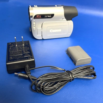 ORIGINAL CANON ZR960 MINIDV 41X ZOOM CAMCORDER TAPE TESTED / FUNCTIONAL - Image 1 of 4