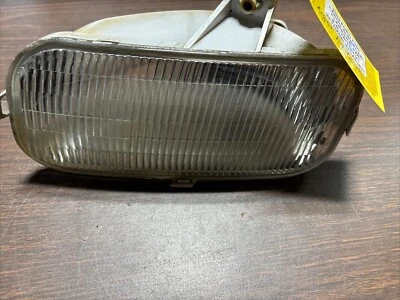 2001 - 2004 年福特 F-150 右雾灯原始设备制造商 R20 — 第 1/4 张图片