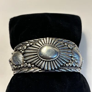 ZUNI Phyllis Albert Signed PAC Sterling Silver Cuff Bracelet 7”, 1.25” Opening - Picture 1 of 3