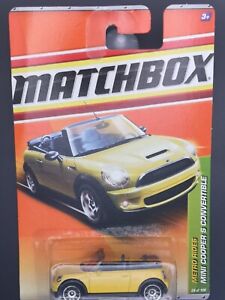 Matchbox long card, Mini Cooper Convertible  Yellow 2010 Mint. combine post