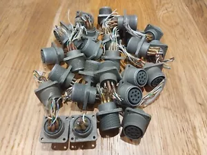 Job Lot of ITT Cannon Chassis-Mounted 7-Way + 1 Sockets (x25) 18-89 - Picture 1 of 4