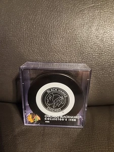 Vintage Hockey Chicago Blackhawks Hockey Puck Inglasco - Bild 1 von 6