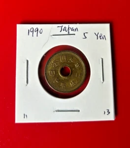 1990 Japan 5 Yen Coin - Nice World Coin !!! - Picture 1 of 2