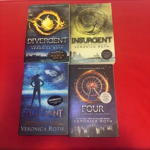 Divergent Series Books 1-4 Book Set Bundle by Veronica Roth (Paperbacks) - Bild 1 von 1