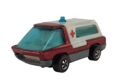 Carro vintage fundido Hot Wheels Redlines Heavyweights ambulância vermelho 1969 - Imagem 1 de 4