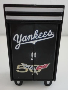 New York Yankees Ertl Miniature 1:18 Scale Corvette Model Car Tool Box Cabinet - Picture 1 of 3