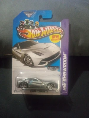 Hot Wheels Error Zamac Ferrari F12 Berlinetta 2013 Foto 1 de 3