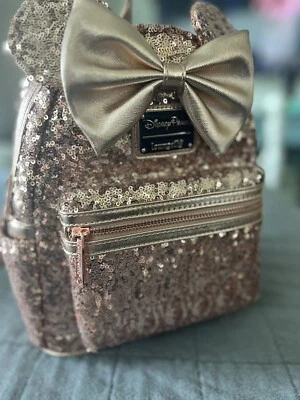 Mini mochila con lentejuelas Minnie Mouse de los parques de Disney de Loungefly NUEVA NUEVA CON ETIQUETAS Loungefly Foto 1 de 3