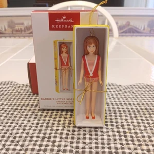 Hallmark Barbie's Little Sister Skipper 2024 Weihnachten Andenken Ornamente - Bild 1 von 1