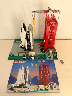 Lego 6339 Town -  Shuttle Launch Command - 100% complete with/manual 1995 - Image 1 of 4