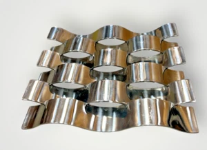 Chrome Basket Weave Trivet 6.5 x 7.5 - Picture 1 of 4