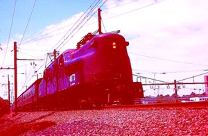 ORIGINAL KODACHROME SLIDE NJ TRANSIT GG-1 #4873 JULY 1981 - Picture 1 of 1