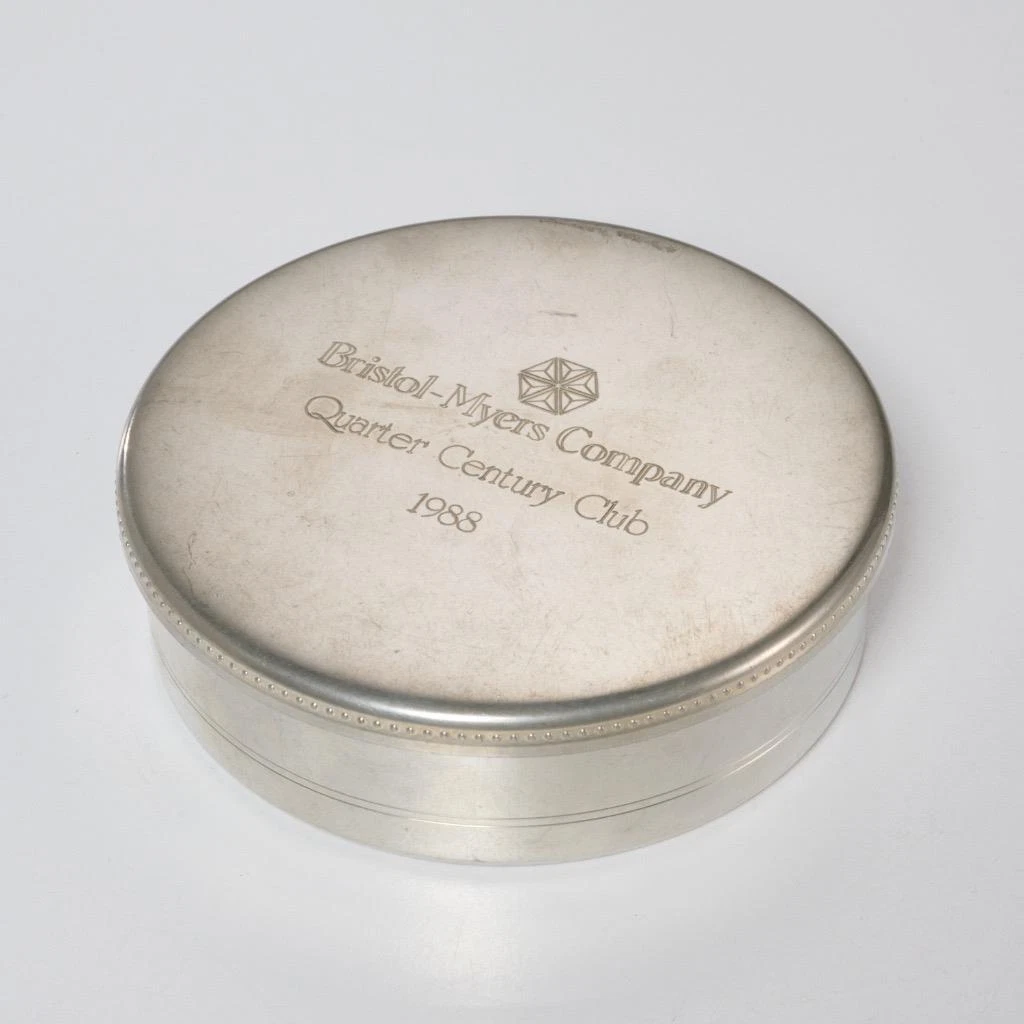 Tiffany & Co. Pewter トレー 直径 26cm ◯様専用 Tiffany & Co. Pewter トレー 直径 26cm - メルカリ