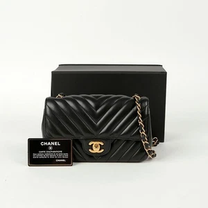 CHANEL Classic New Mini Chevron Crossbody A69900 114675515 - Imagen 1 de 10