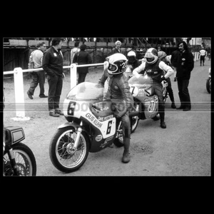 Photo M.001057 DAVE POTTER 750 GUS KUHN NORTON 1973 MALLORY PARK - Photo 1/1